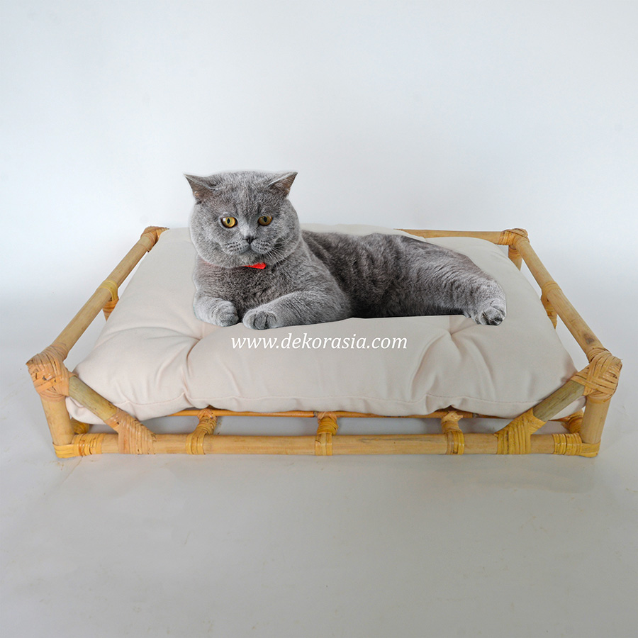Cute Natural Rattan Materials Pet Bed for Cat and Dog